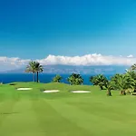 Serenity By The Villa